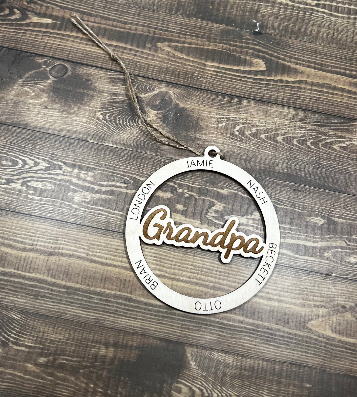 Personalized Circular Name Ornament - Customizable Family and Team Keepsake